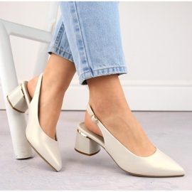 Ženske elegantne biserne sandale s punim prstima Sergio Leone SK175 bež 2