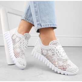 Ženske bijele čipkane sportske cipele T.Sokolski 1982 bijela 1