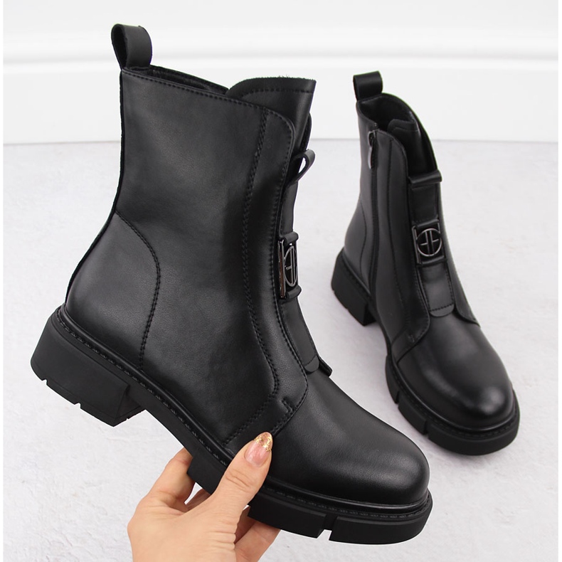 Crne ženske kožne gležnjače Filippo DBT6524 crna 2