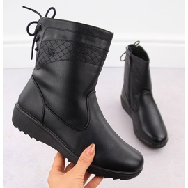 Ženske izolirane crne čizme Unisoft 7985 crno 1