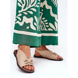 Ravne sandale s ukrasom s ukrasom eko ​​kože bež 2