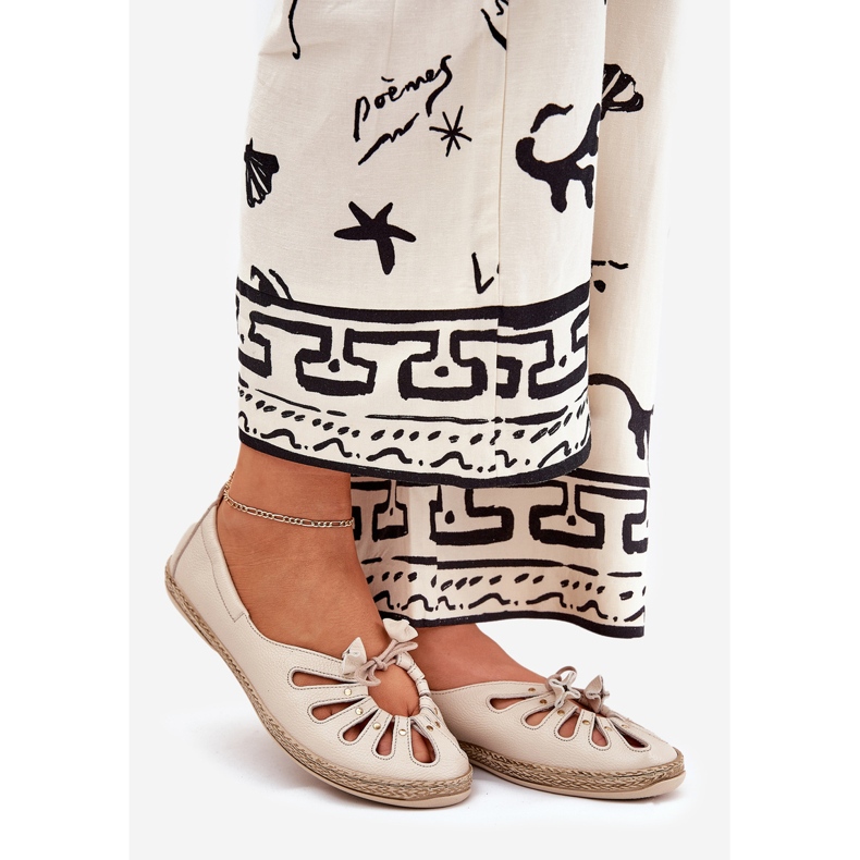 Ravne balerine izrađene od prirodne kože Zazoo 10179 bež 1