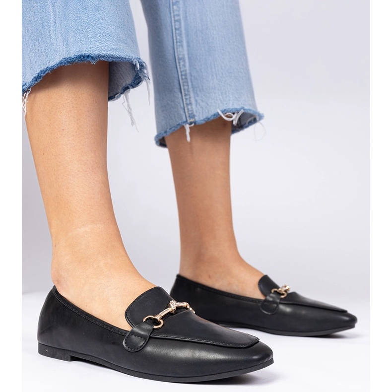 Crni natikači sa zlatnim ukrasom i cirkonom crna 1