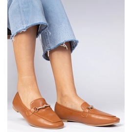 Smeđe elegantne natikače sa zlatnim ukrasom i cirkonima smeđa 2