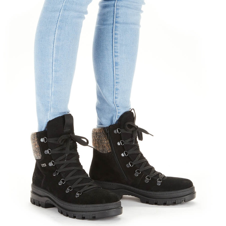 Ženske kožne čizme sa šiljcima, crne Rieker X8200-00 crno 1