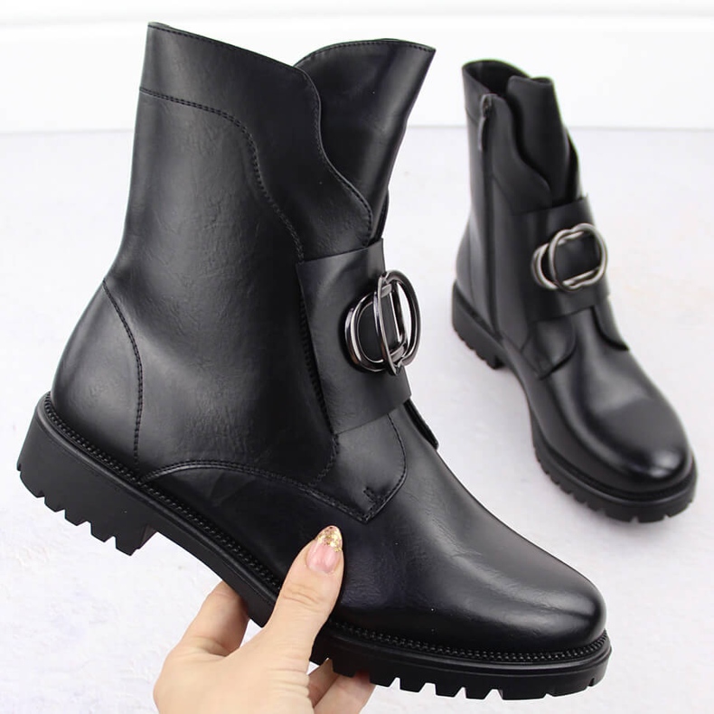 Ženske izolirane čizme s ukrasom, crne Potocki 12441 crno 1