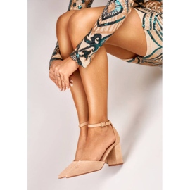 Bež salonke od brušene kože s kopčanjem na gležnju QA203BE 2