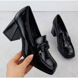 Oslikane ženske cipele na crnom Potocki SZ12553 crna 2