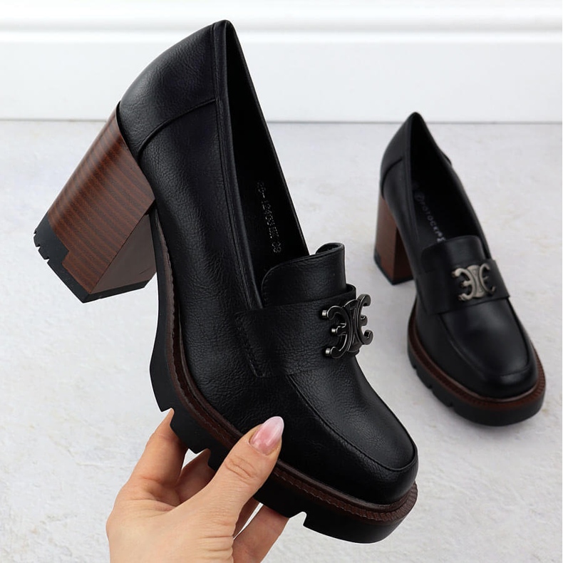 Ženske cipele na crnom Potockiju s ukrasom SZ12403 crna 1