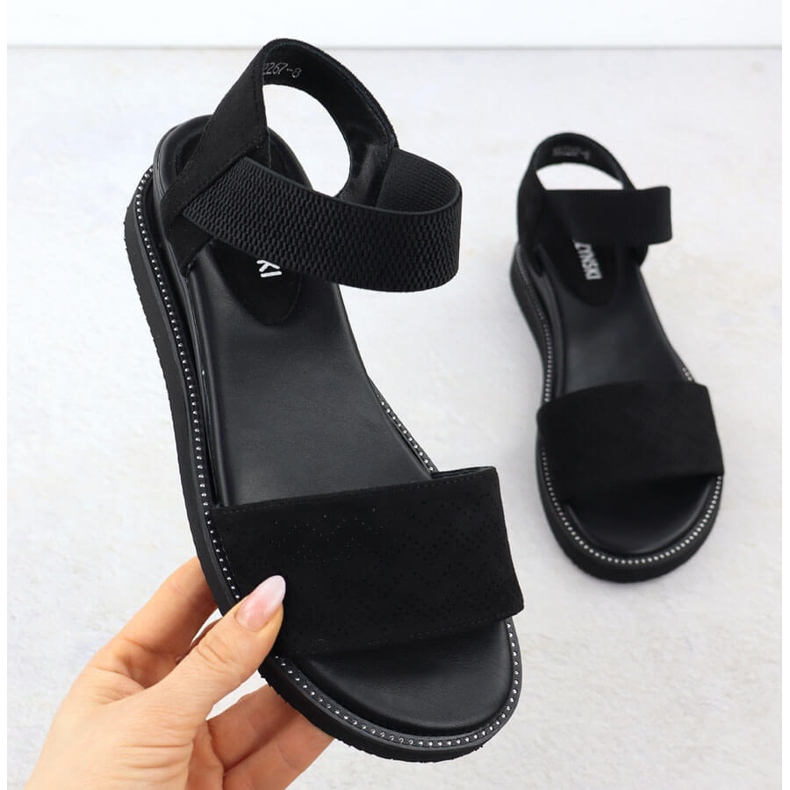 M. DASZYŃSKI Ženske sandale na niskom klinu crna 1