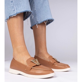 Smeđe ženske natikače s elegantnim ukrasom smeđa 1