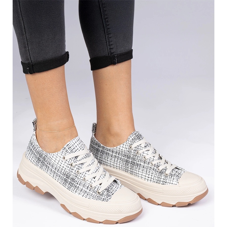 Crno -bijele tenisice na gustom potplatu crna 1