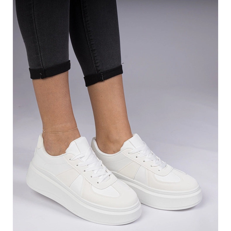 Bijele tenisice tenisice na platformi bijela 1