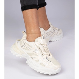 Bež sportske tenisice na ogromnom potplatu 2