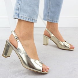 Ženske sandale na post metalnom zlatnom jezzi 6985 zlatni 2