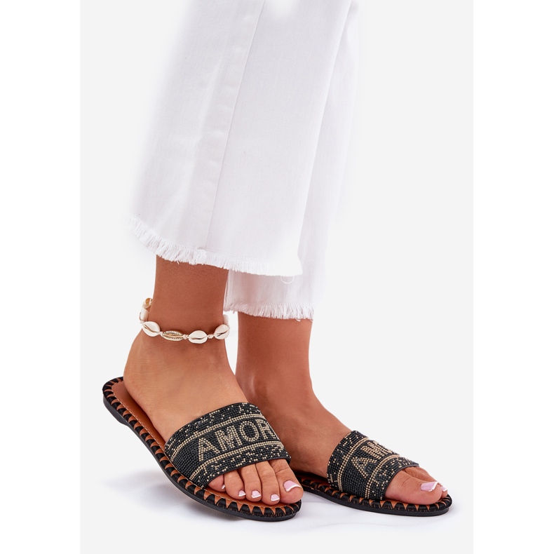 Ženski jastuk s crnim ukrasom s ravnim ženskim utikanjima crna 1