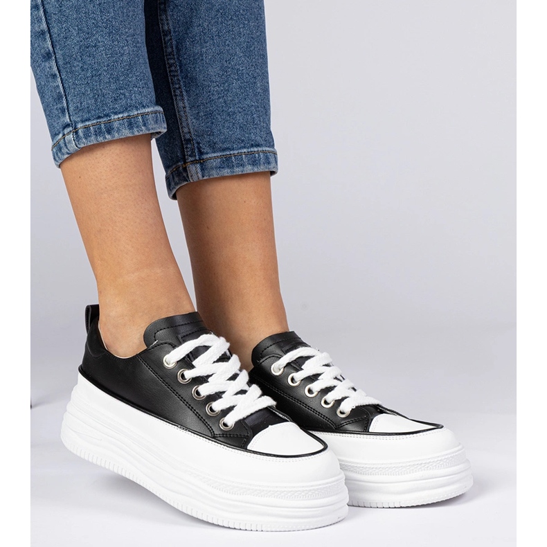Crno -bijele ženske tenisice na visokom potplatu bijela 1