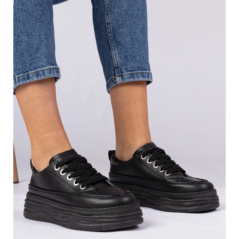 Crne ženske tenisice na visokom potplatu crna 1