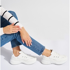 Bijele ženske sportske cipele sa debelim đonom bijela 1