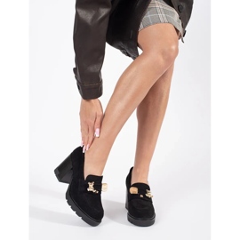 Crne ženske antilop cipele s visokom petom i metalnim ukrasom crno 1