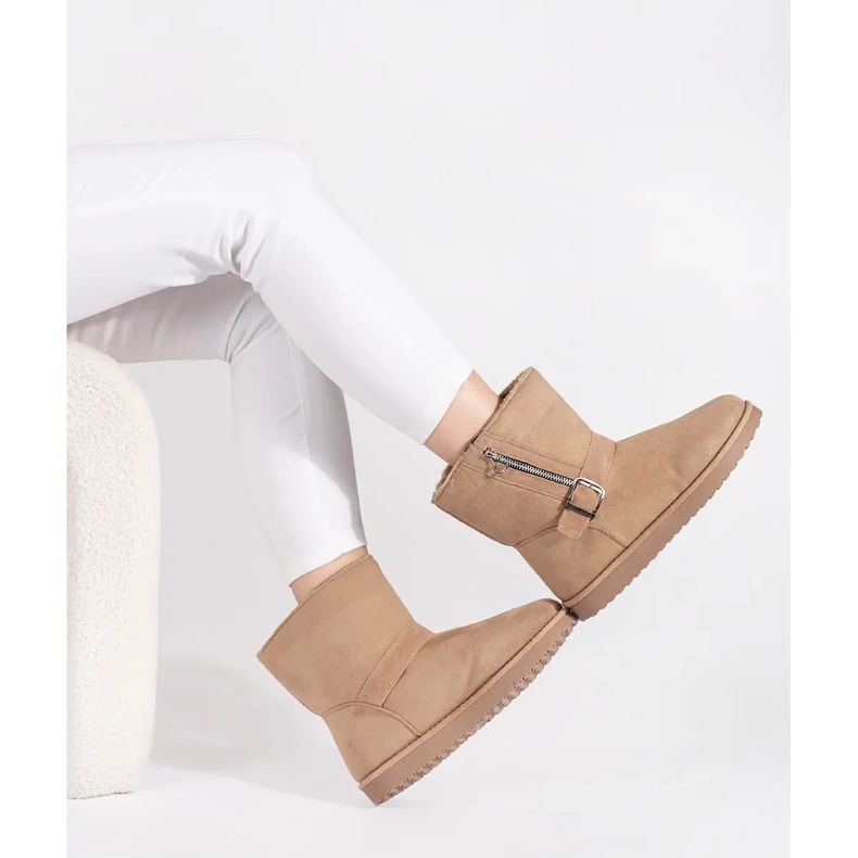 Svijetlo bež ženske čizme za snijeg s ukrasnom kopčom i patentnim zatvaračem 2