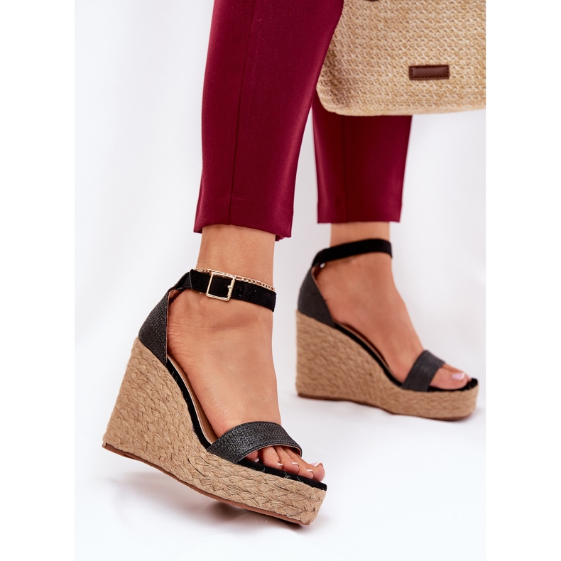 Ženske sandale za klin s crnom pletenicom 2
