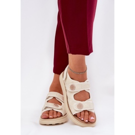 Ženske sandale s ukrasnim detaljima za bež 2