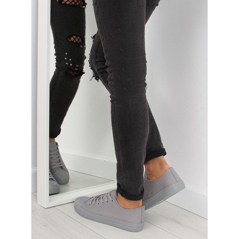 Sive ženske jednobojne sive tenisice NB176 siva 2