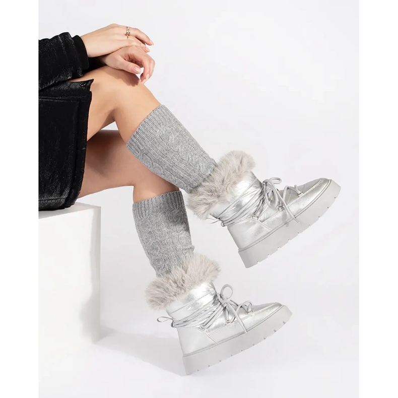 Srebrne ženske čizme za snijeg s krznom na debelom potplatu srebro 1