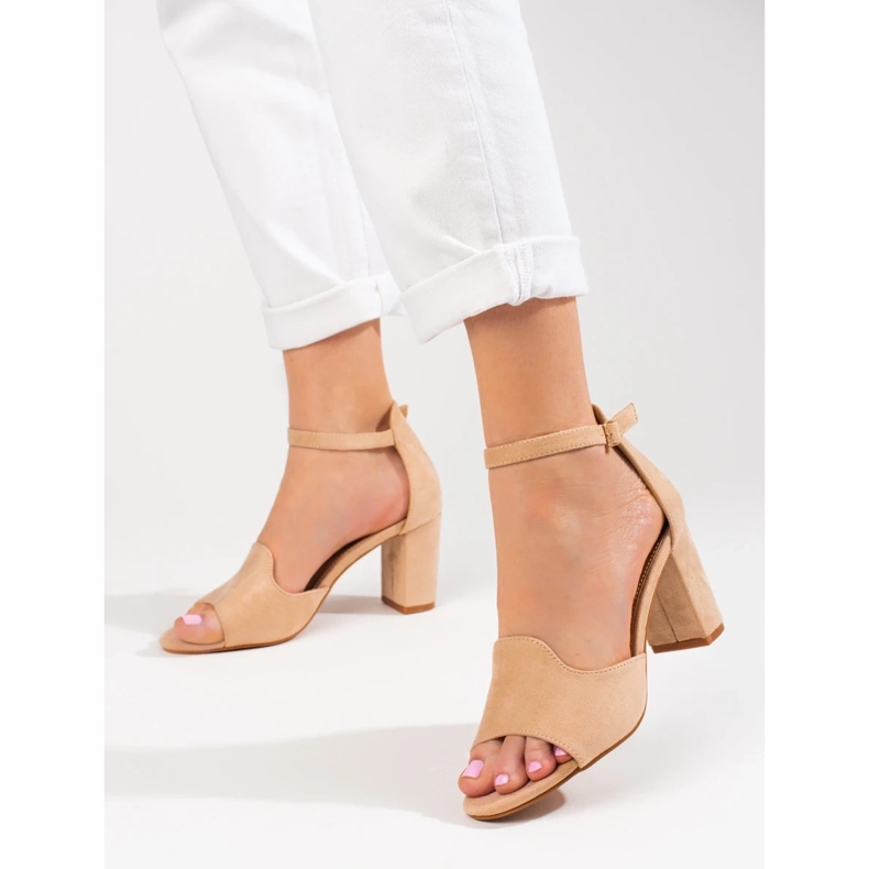 Ženske bež sandale na postu W. Potocki 2