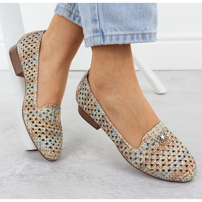 Ženske cipele s otvorenim za ženke s niskim potpeticama bež M. Daszyński SA222-3 1