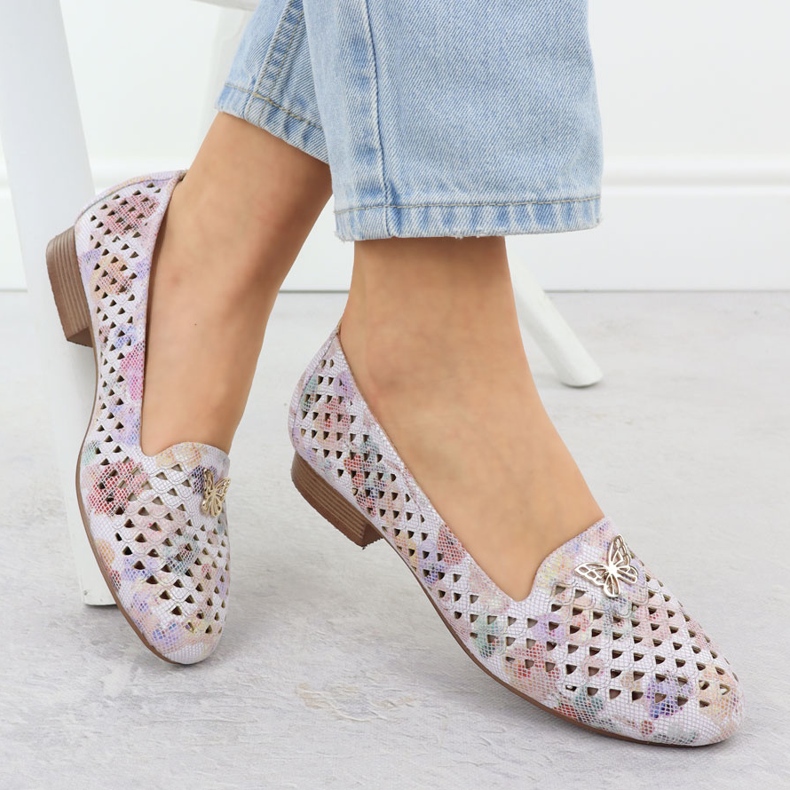 Ženske cipele s niskom petom s cvijećem M. Daszyński SA222-3 višebojan 1