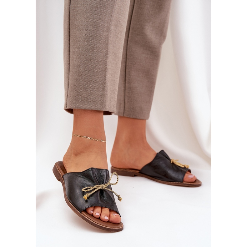 Kožna ravna elegantna jastuka s lukom lewski 3572 crna 2