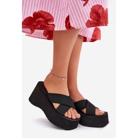 Ženski klip na klinu i platformi crno 1