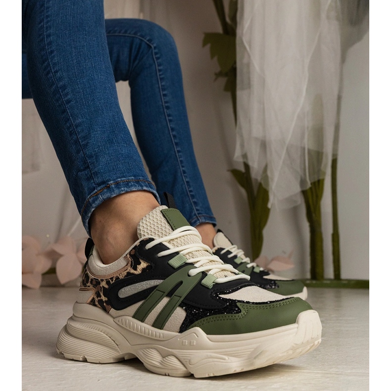 Zelene tenisice ženski sportovi sa sjajem crno 1