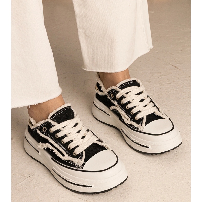 Crne ženske tenisice na visokom potplatu crno 1