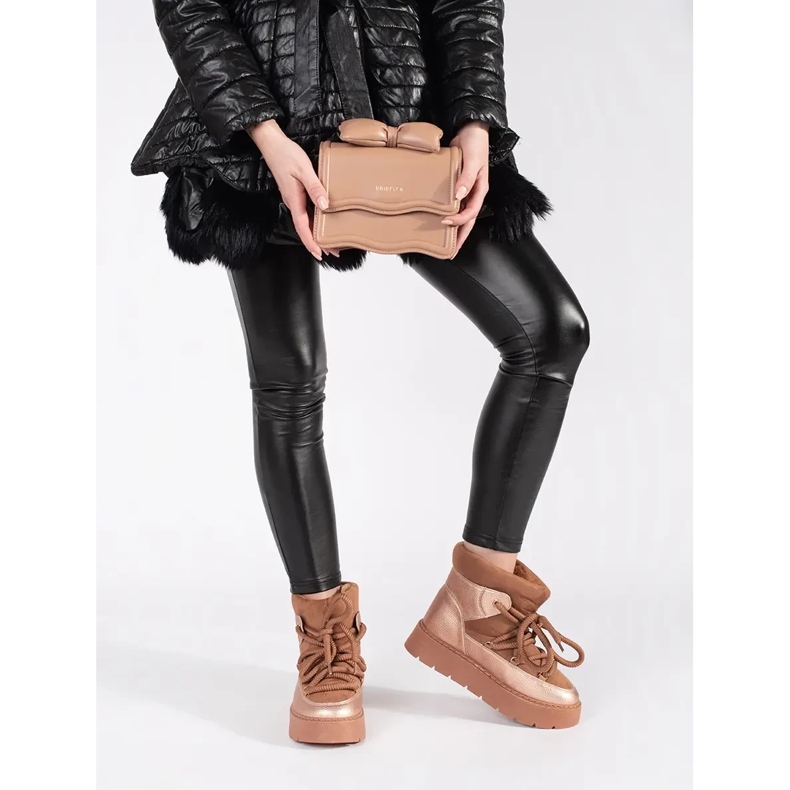 Ženske smeđe čizme za snijeg na vezanje s debelim potplatom smeđa 1