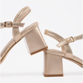 Goodin Zlatne elegantne sandale na niskom mjestu zlatna 1