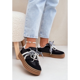 Ženske tenisice na platformi s crnim ukrasima crno 2