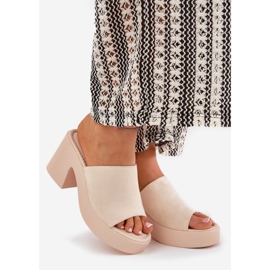 Ženske papuče na poštu i platformu bež 1