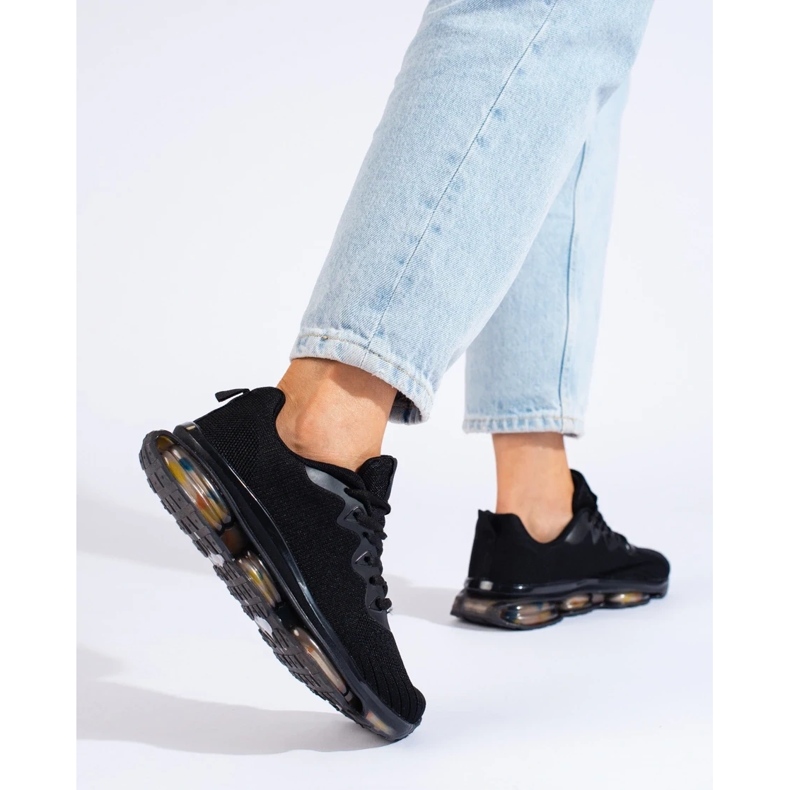 Sportske cipele na gumenoj platformi crno 1