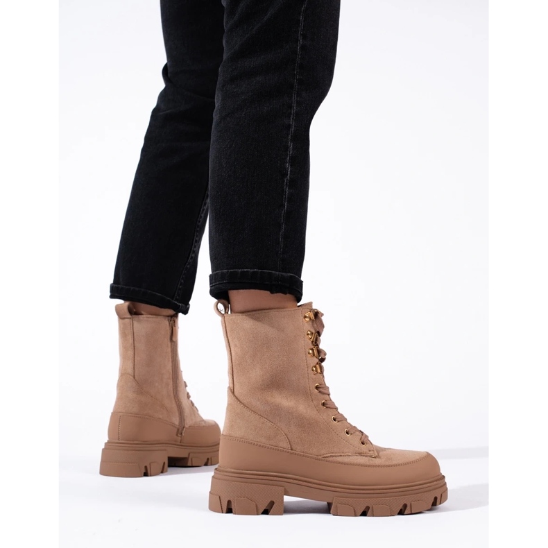 W. Potocki Radnice na bež platformi Potocki 1