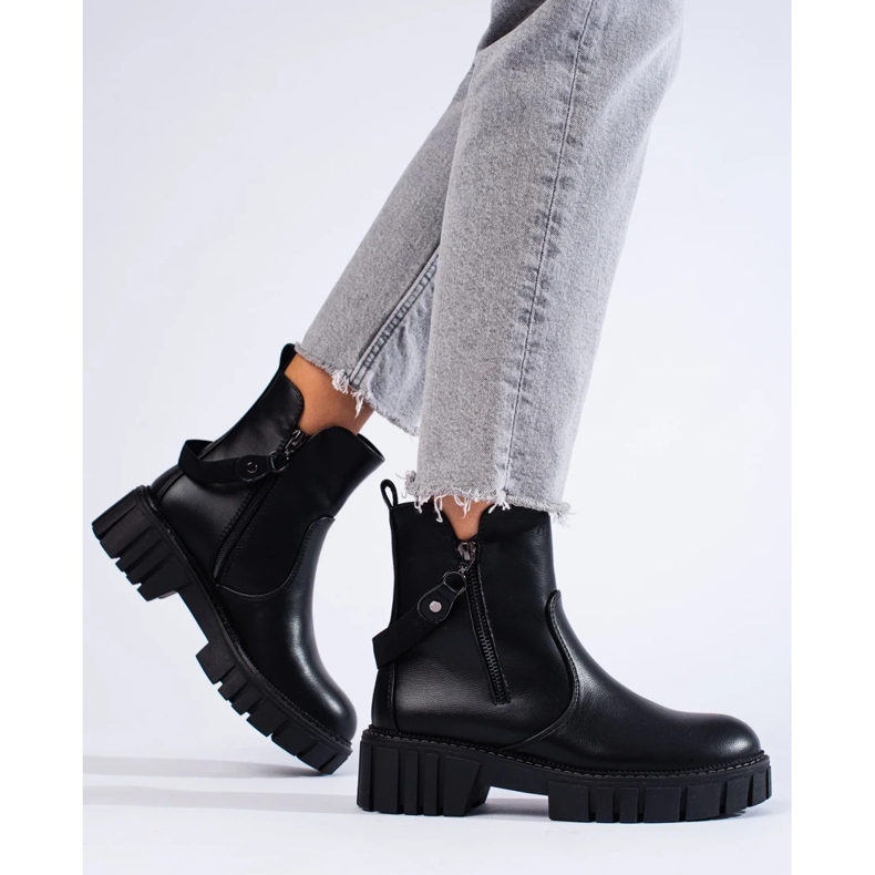 Ženske crne torbe s ornamentom crno 1