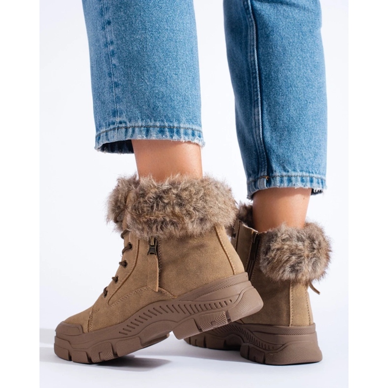 Ženske smeđe planinarske cipele s krznom bež 1