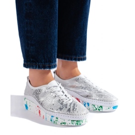 Ženske srebrne kožne cipele sa shelovet platformom u boji srebro 2