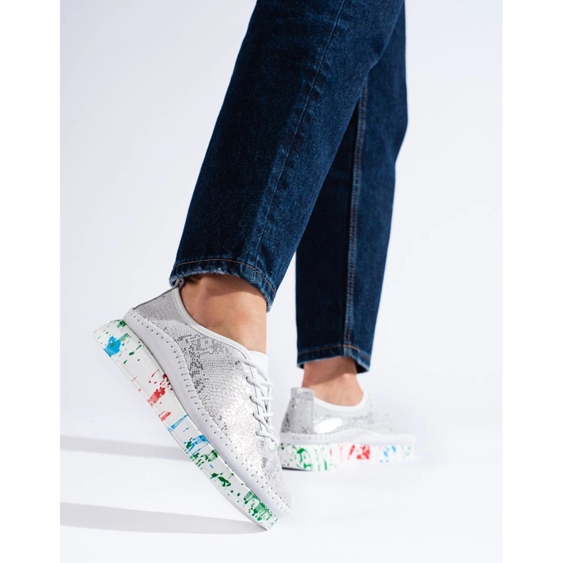 Ženske srebrne kožne cipele sa shelovet platformom u boji srebro 1