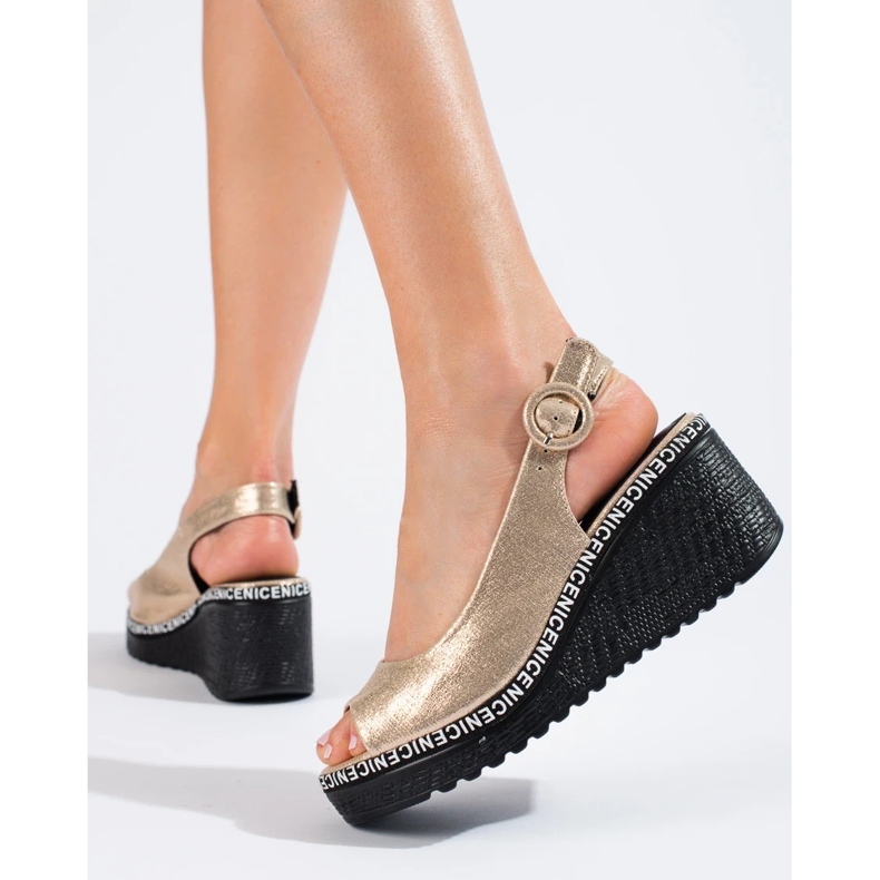 Shelovet zlatne sandale na klin zlatna 2