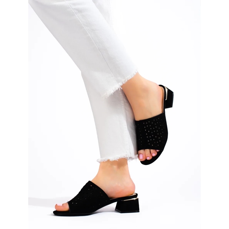 Crne ženske ažur papuče na nisku petu crno 1