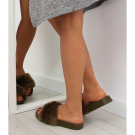 Zelene S37 zelene papuče s krznom zelena 2