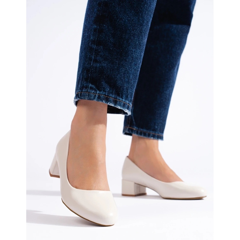 Ženske salonke na nisku petu, svijetlo bež 2